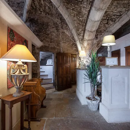 Abbaye De Maizieres Hotel