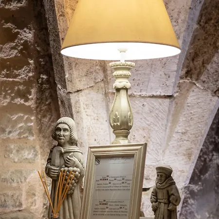 Abbaye De Maizieres