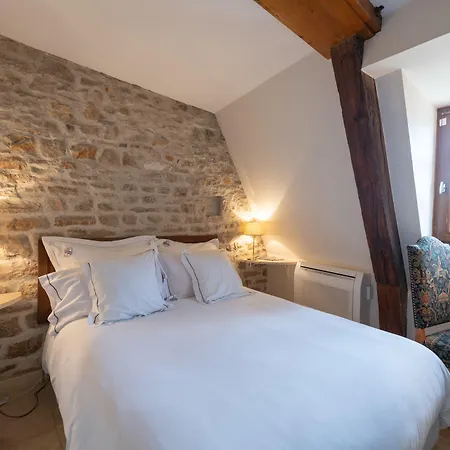 Hotel Abbaye De Maizieres 4*