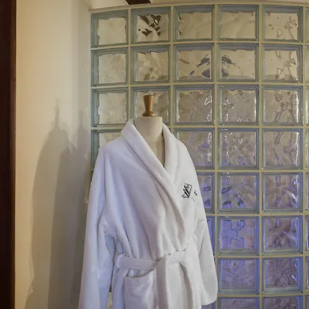 Abbaye De Maizieres Hotel