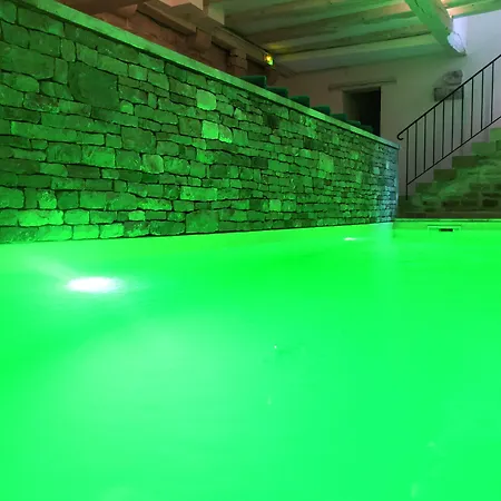 Abbaye De Maizieres 4* Beaune (Cote d'Or)