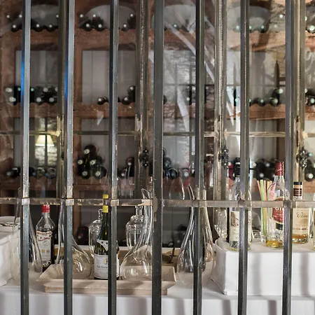 Hotel Abbaye De Maizieres 4*