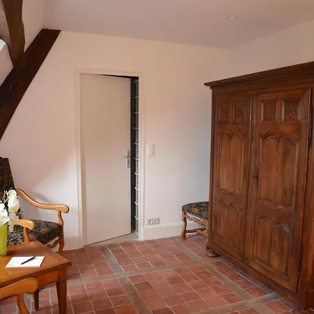 Abbaye De Maizieres 4*