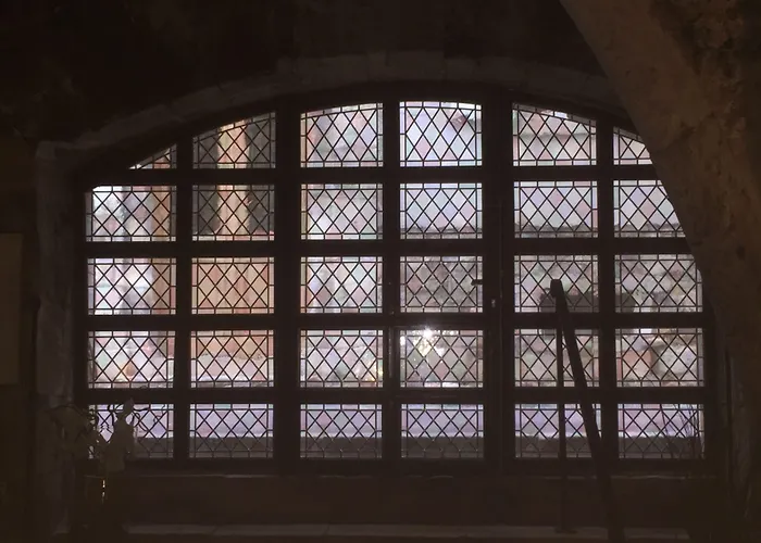 Abbaye De Maizieres Μπον