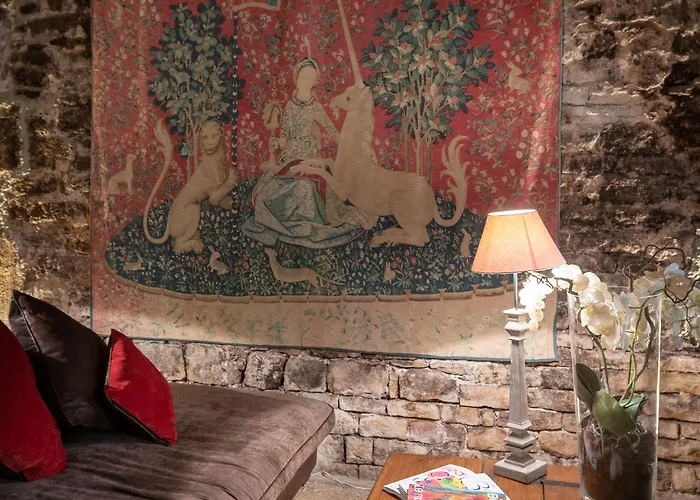 Abbaye De Maizieres Бон