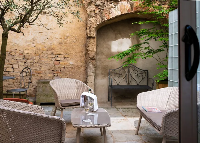 美资艾尔修道院酒店